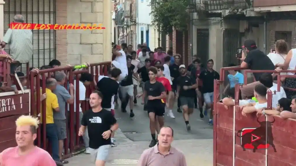 Primer encierro urbano Fuentepelayo 22.08.25