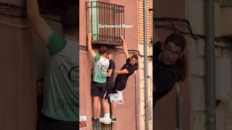 Toro a cajon en Carbonero El Mayor 2026 - El TORO ATENTO SI CAE ALGUNO
