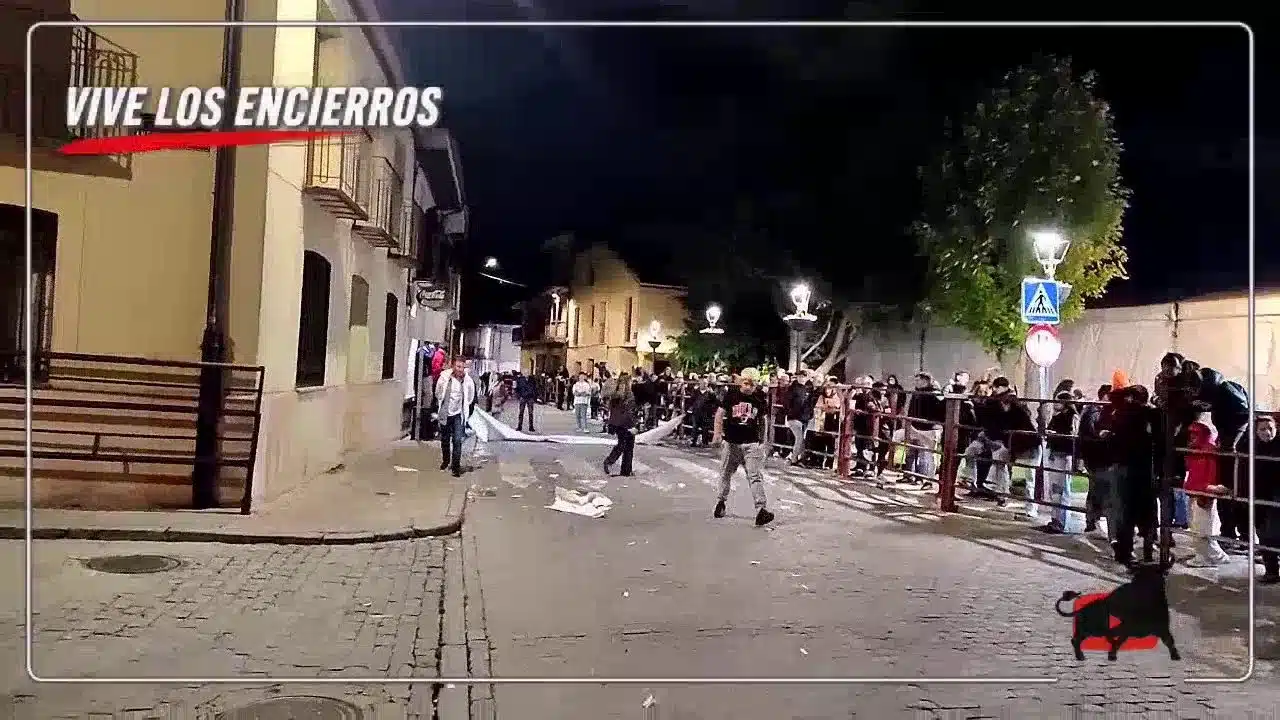 Encierro urbano en Aguilafuente 2026 - DIRECTO AGUILAFUENTE SEGOVIA 25-10-26